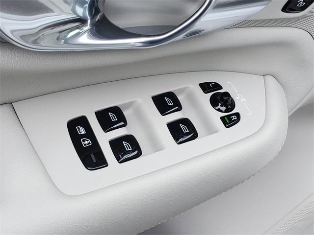 new 2026 Volvo XC90 Plug-In Hybrid car, priced at $82,625