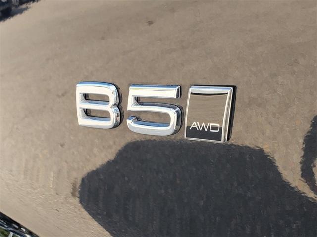 used 2023 Volvo XC40 car, priced at $34,650