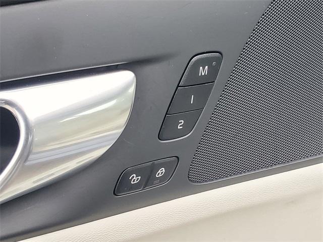 used 2023 Volvo S60 Recharge Plug-In Hybrid car, priced at $35,540