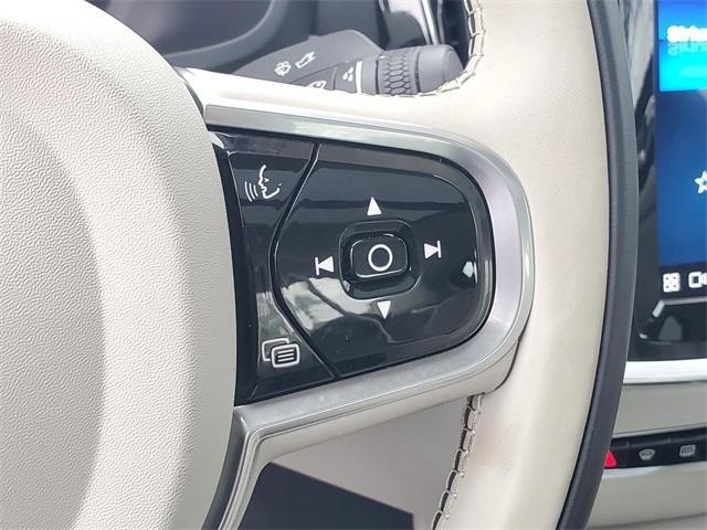 used 2023 Volvo S60 Recharge Plug-In Hybrid car, priced at $35,540