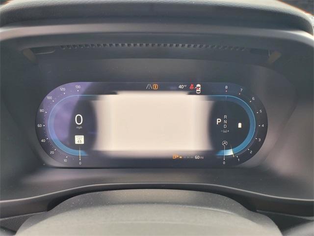 new 2025 Volvo XC40 car, priced at $50,235