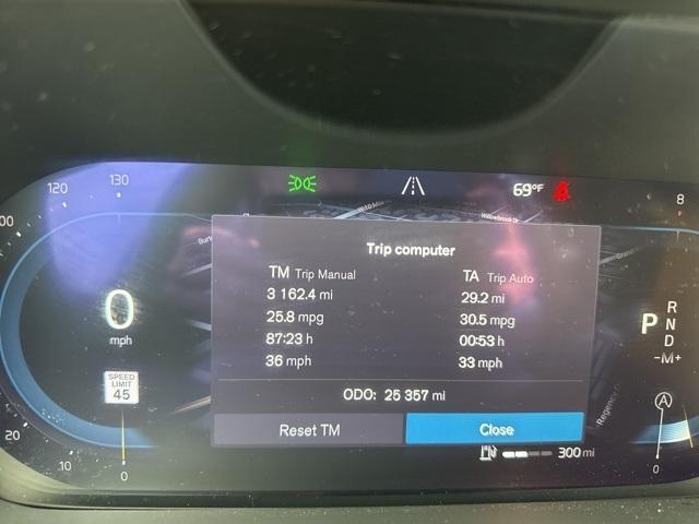 used 2022 Volvo XC60 car, priced at $42,750