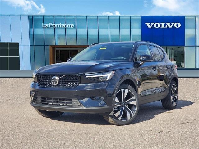 new 2025 Volvo XC40 car, priced at $50,235