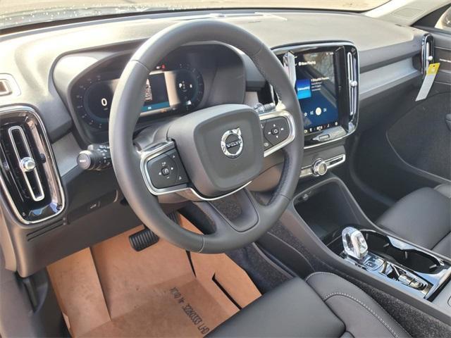 new 2025 Volvo XC40 car, priced at $50,235