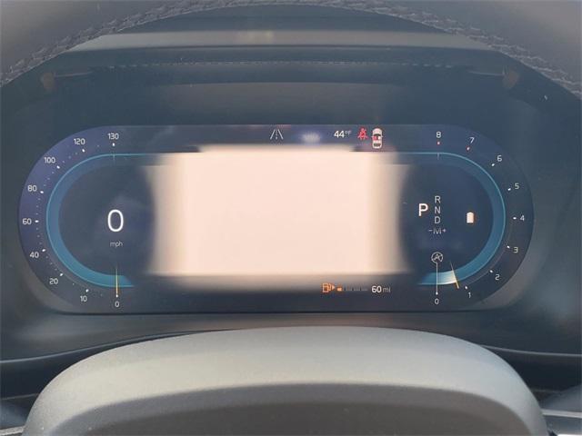 new 2025 Volvo XC40 car, priced at $50,235