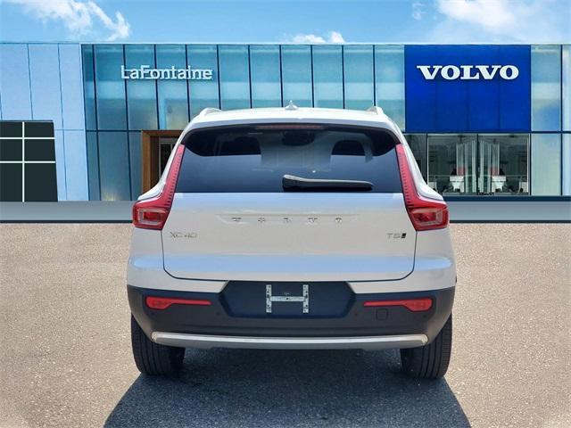 used 2021 Volvo XC40 car, priced at $27,645