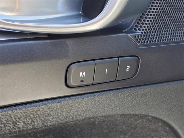 used 2021 Volvo XC40 car, priced at $27,645