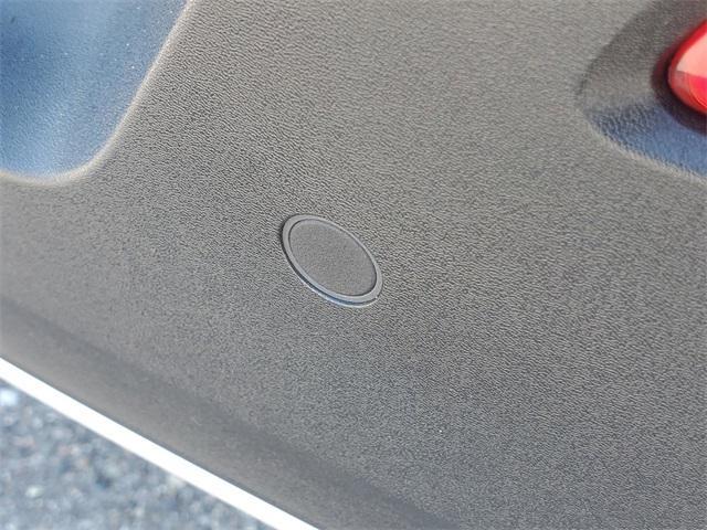 used 2021 Volvo XC40 car, priced at $27,645