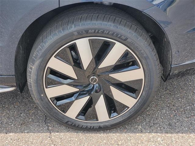 new 2025 Volvo EX90 car, priced at $82,342