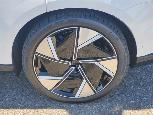 new 2025 Volvo EX90 car, priced at $79,270