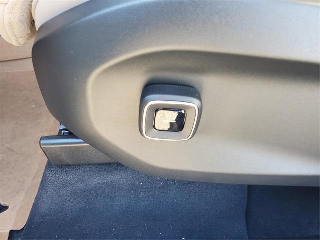 new 2025 Volvo EX90 car, priced at $79,270