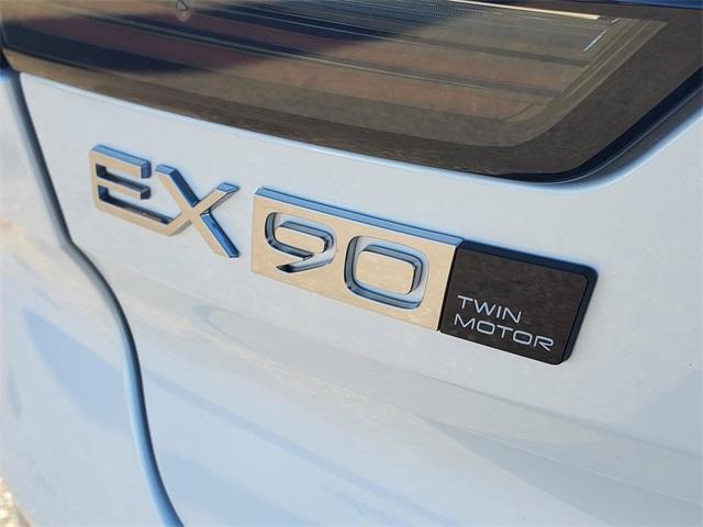 new 2025 Volvo EX90 car, priced at $79,270