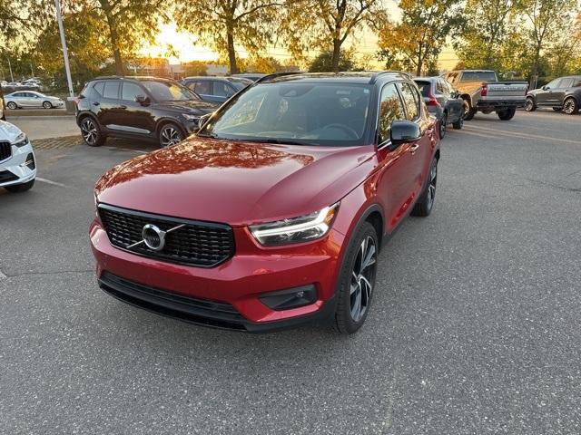 used 2021 Volvo XC40 car, priced at $25,500