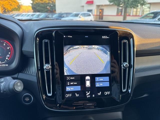 used 2021 Volvo XC40 car, priced at $25,500