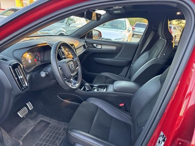 used 2021 Volvo XC40 car, priced at $25,500