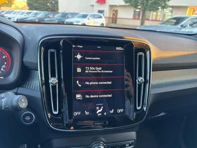 used 2021 Volvo XC40 car, priced at $25,500