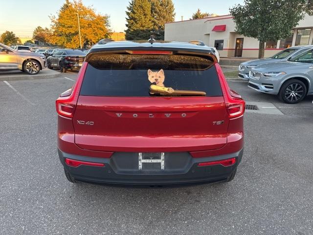 used 2021 Volvo XC40 car, priced at $25,500