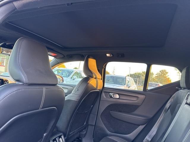 used 2021 Volvo XC40 car, priced at $25,500