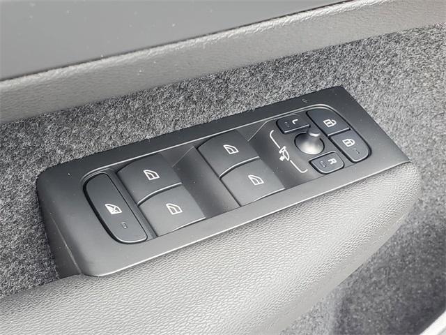 new 2025 Volvo XC40 car, priced at $44,485
