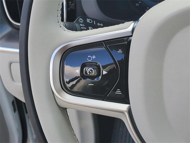 new 2025 Volvo XC60 Plug-In Hybrid car, priced at $62,075