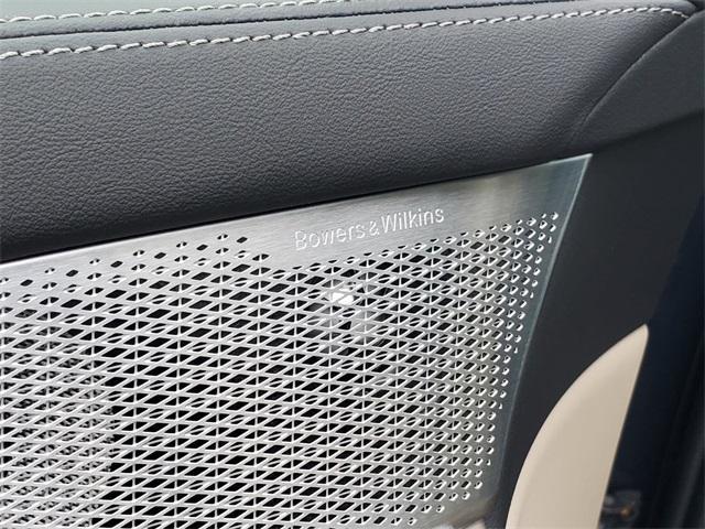 new 2025 Volvo EX90 car, priced at $88,590