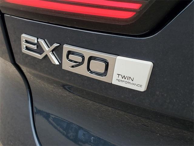 new 2025 Volvo EX90 car, priced at $88,590