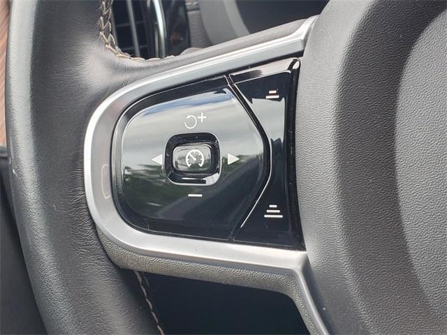 used 2020 Volvo XC60 Recharge Plug-In Hybrid car, priced at $26,000