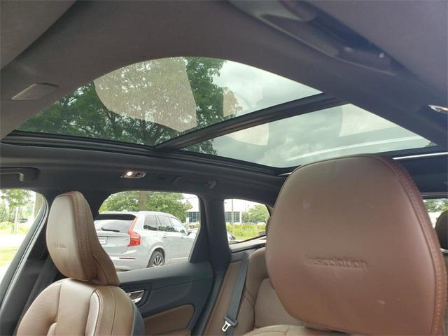used 2020 Volvo XC60 Recharge Plug-In Hybrid car, priced at $26,000