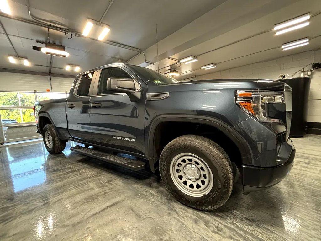 used 2019 GMC Sierra 1500 car, priced at $28,985