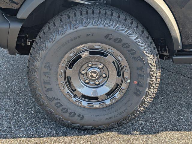 new 2025 Ford Bronco car, priced at $54,376