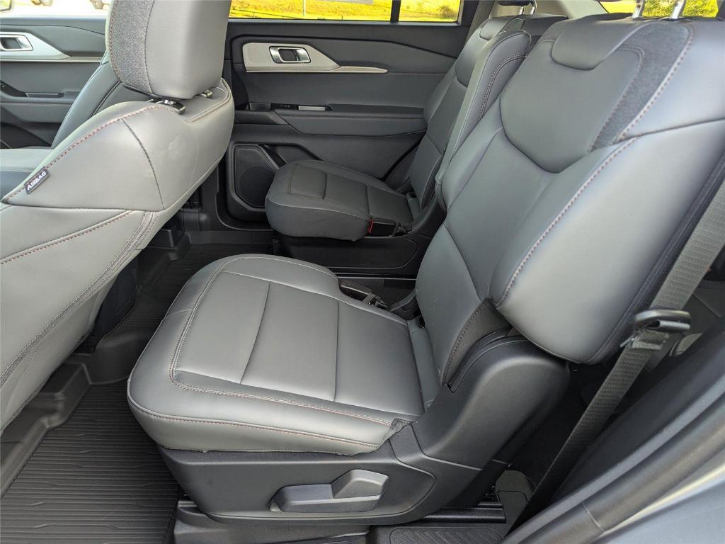 new 2025 Ford Explorer car, priced at $41,270