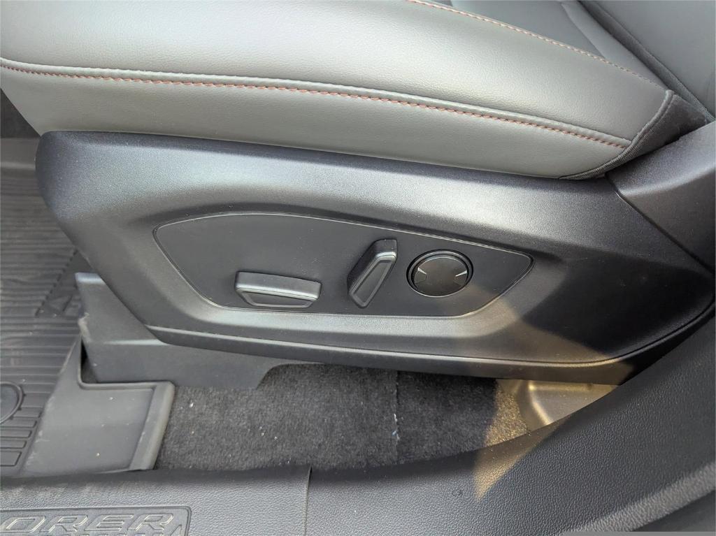 new 2025 Ford Explorer car, priced at $39,770