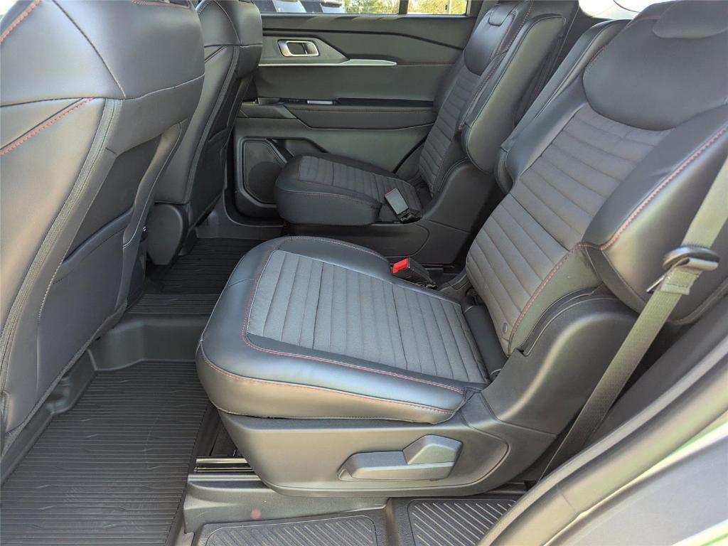 new 2025 Ford Explorer car, priced at $44,976