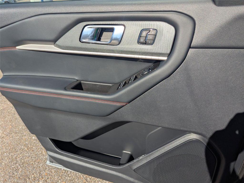 new 2025 Ford Explorer car, priced at $44,976