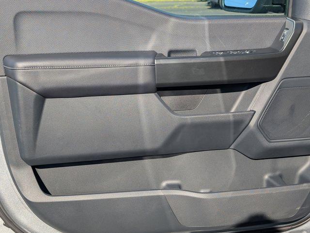 new 2025 Ford F-150 car, priced at $51,694