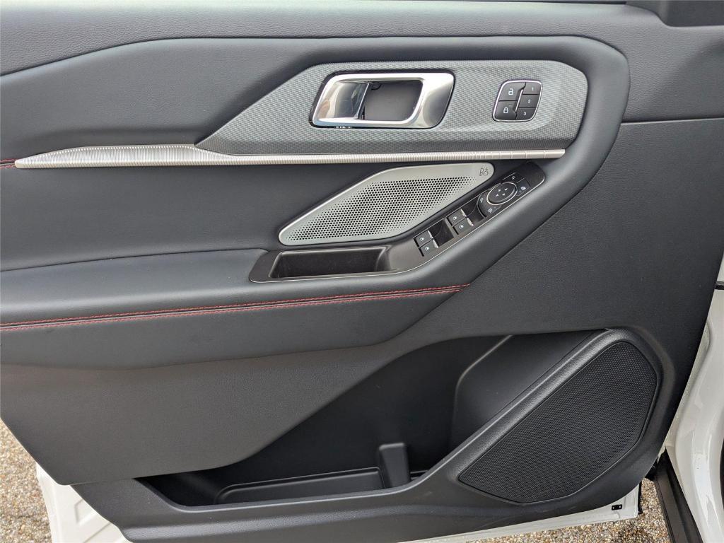 new 2025 Ford Explorer car, priced at $58,599