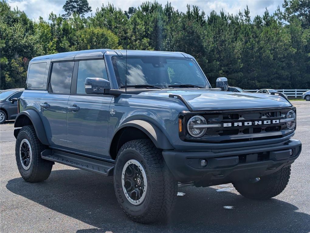 new 2025 Ford Bronco car, priced at $55,319