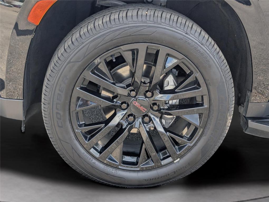 used 2023 GMC Yukon car, priced at $48,559
