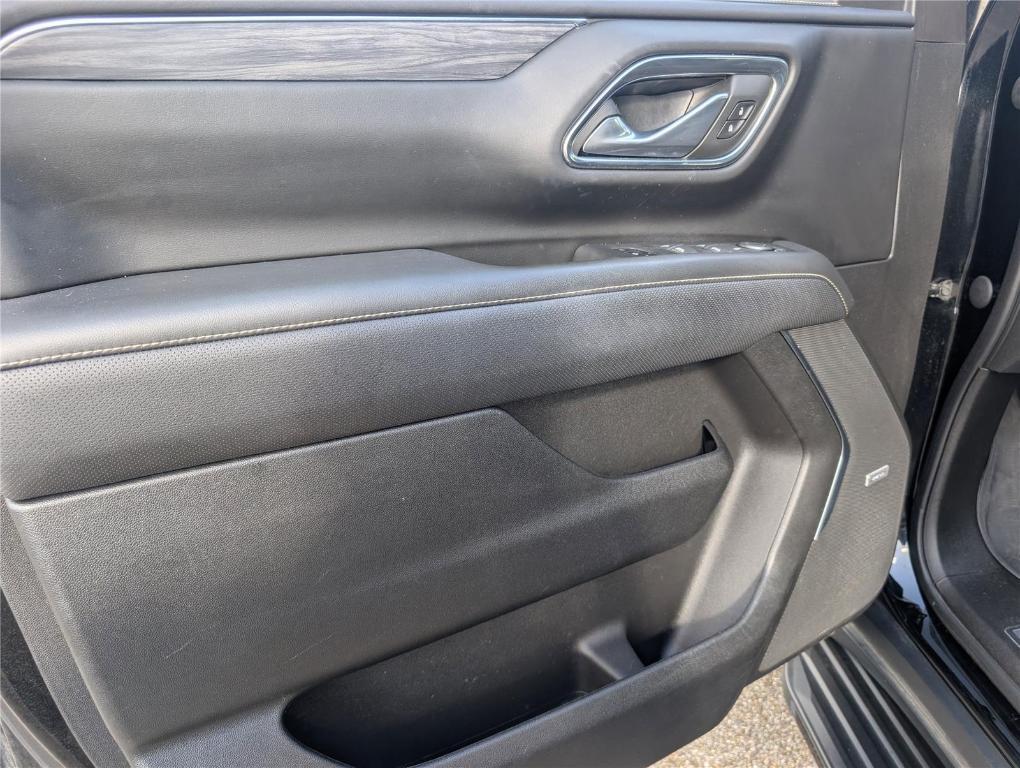 used 2023 GMC Yukon car, priced at $48,559