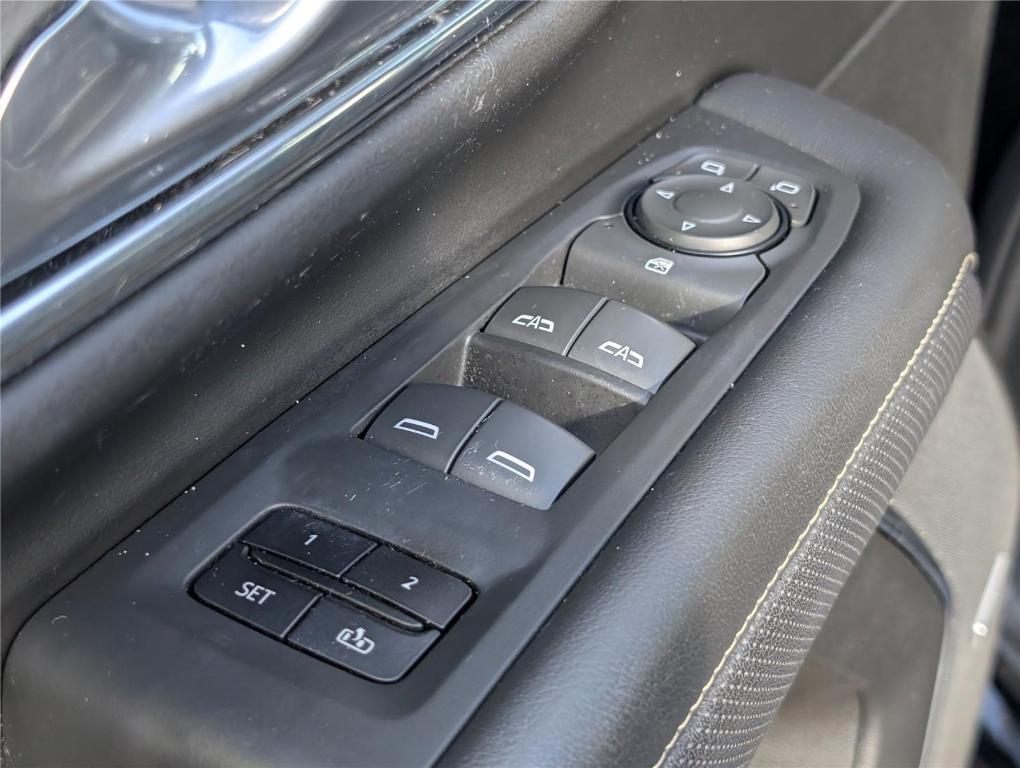 used 2023 GMC Yukon car, priced at $48,559