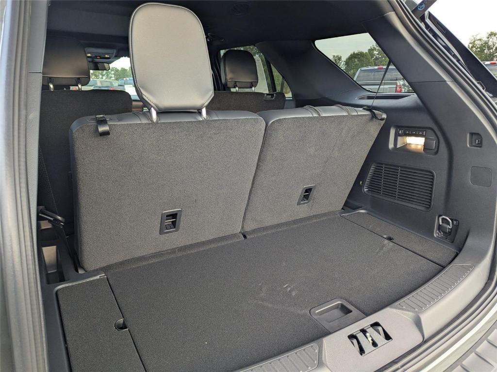 new 2025 Ford Explorer car, priced at $53,143