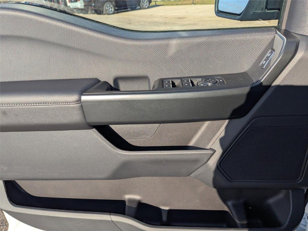 new 2025 Ford F-150 car, priced at $46,317