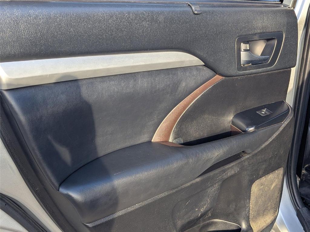 used 2019 Toyota Highlander car, priced at $18,852