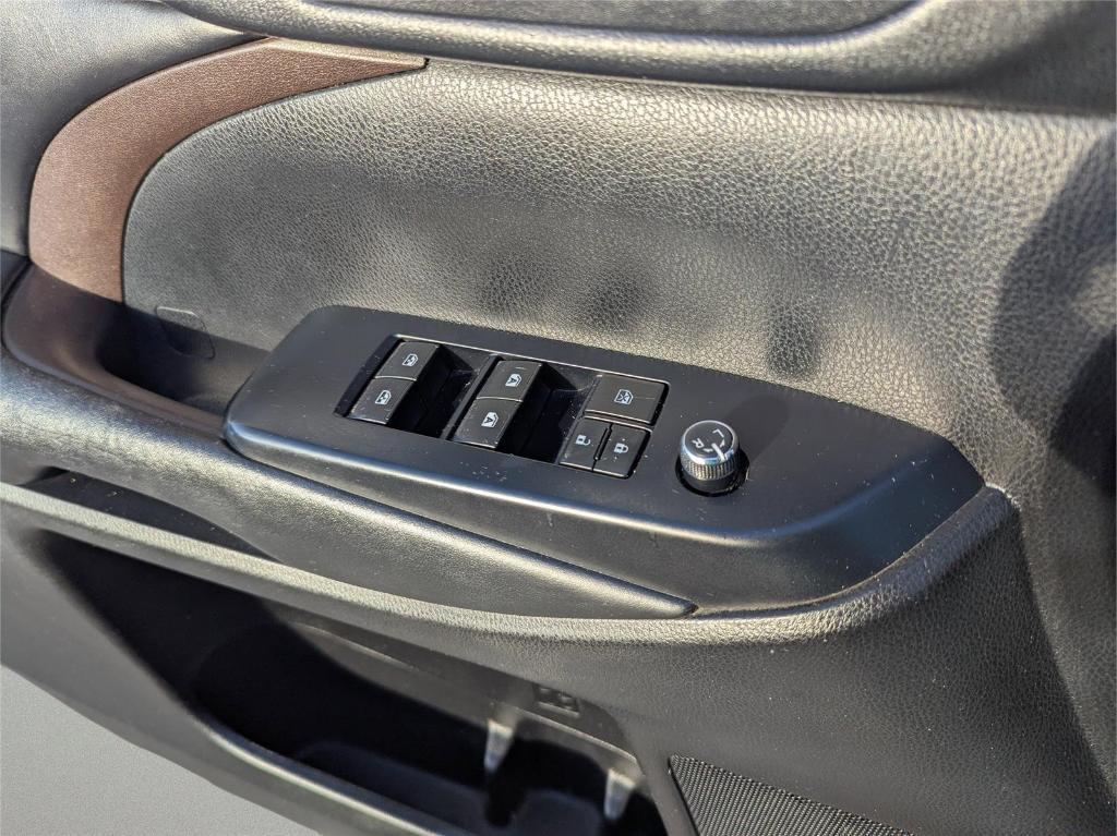 used 2019 Toyota Highlander car, priced at $18,852