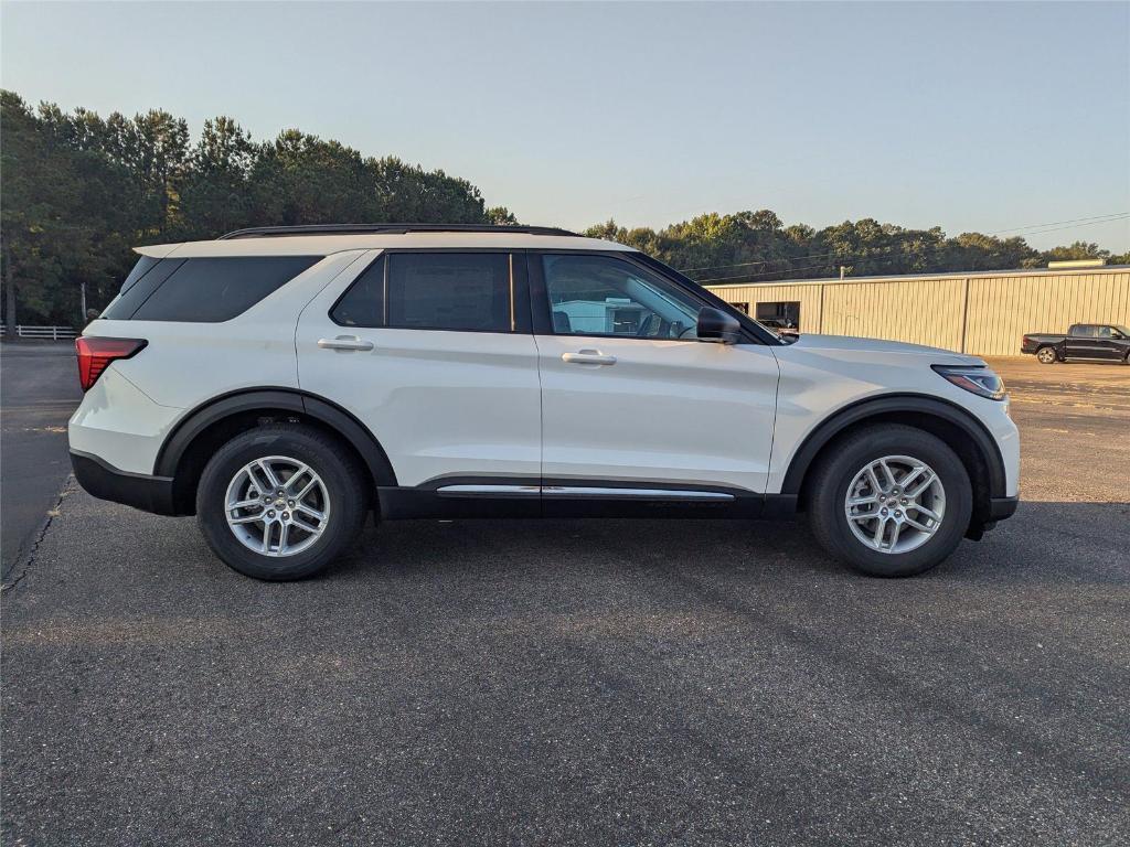 new 2025 Ford Explorer car, priced at $41,818