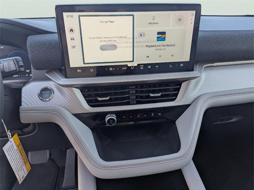 new 2025 Ford Explorer car, priced at $40,318