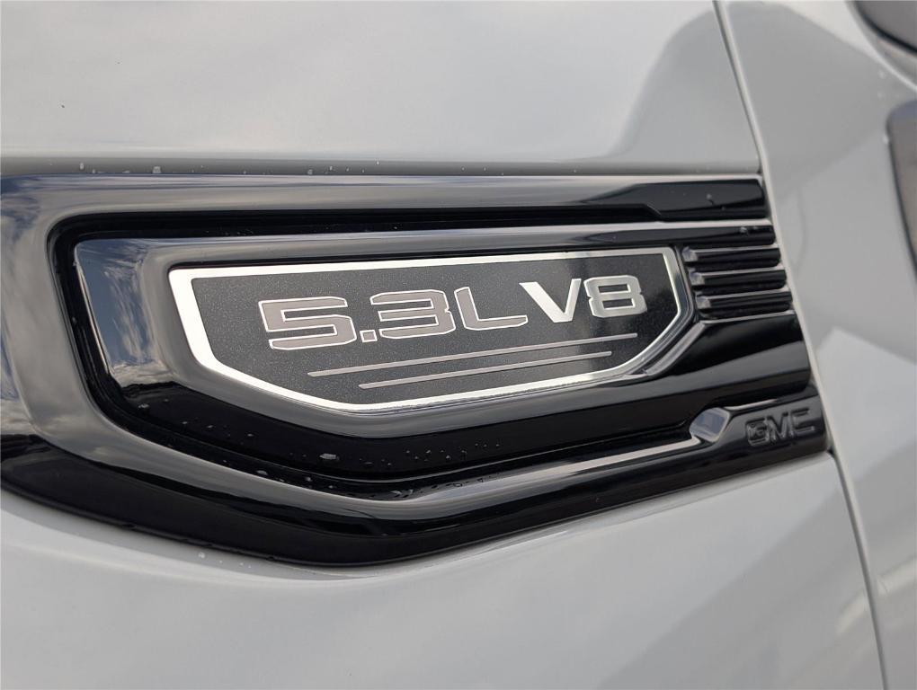 used 2025 GMC Sierra 1500 car, priced at $39,299