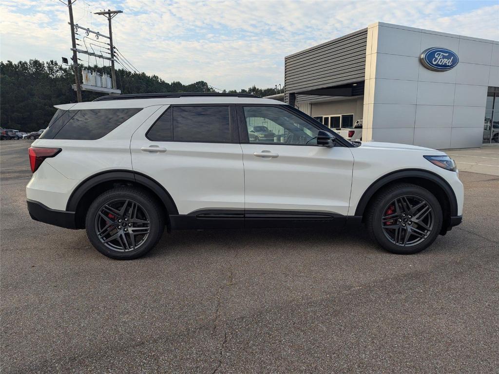 new 2025 Ford Explorer car, priced at $54,613