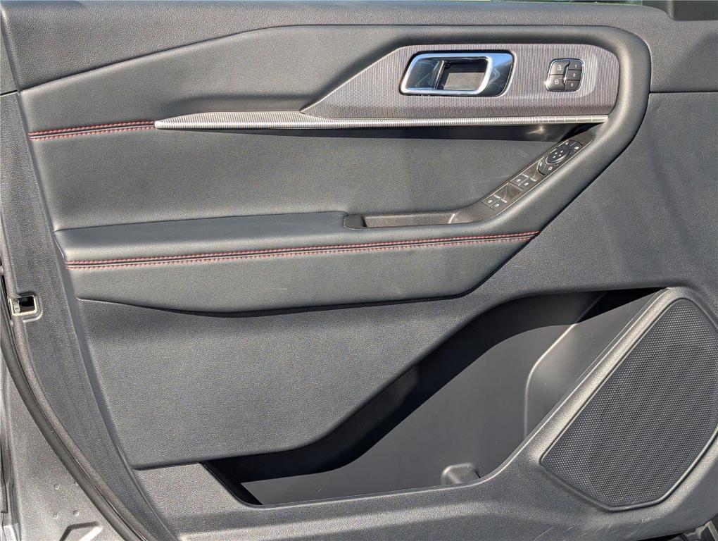 new 2025 Ford Explorer car, priced at $45,898