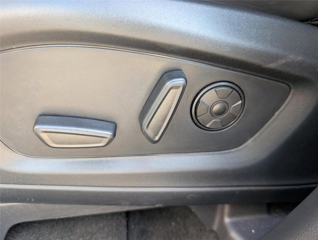 new 2025 Ford Explorer car, priced at $45,898